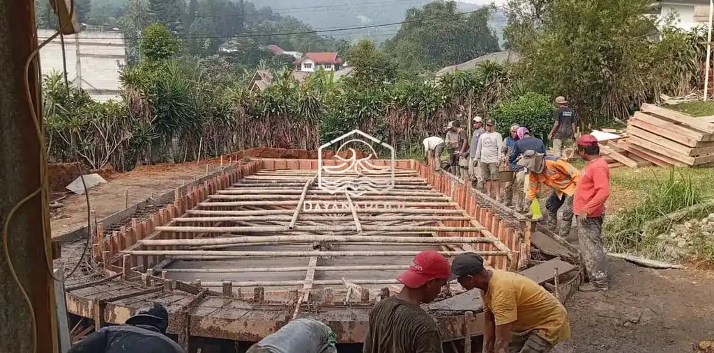 proses pembuatan kolam renang oleh dayanapool