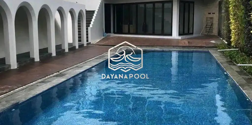 Kolam renang dengan desain minimalis dan fungsuonal di Depok buatan dayanapool