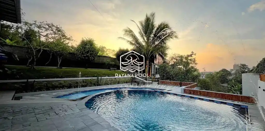 kolam renang cantik dengan dua opsi satu untuk anak dan dewasa yang di pisahkan oleh sekat minimal