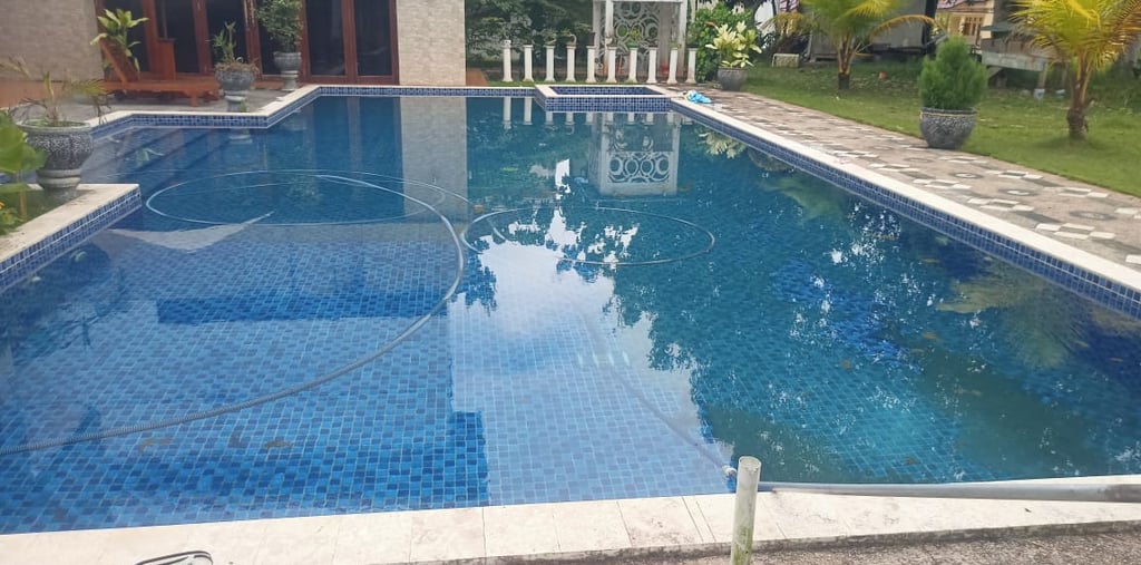 Perawatan Kolam Renang oleh tim dayanapool