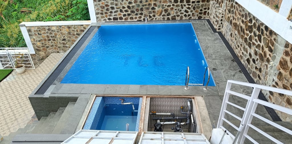  Kolam renang minimalis buatan dayanapool