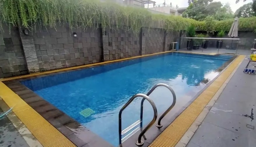 Kolam renang overflow garapan dayanapool