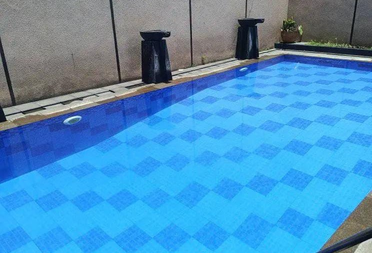 Kolam renang dengan desain minimalis dan fungsuonal di Pandeglang buatan dayanapool