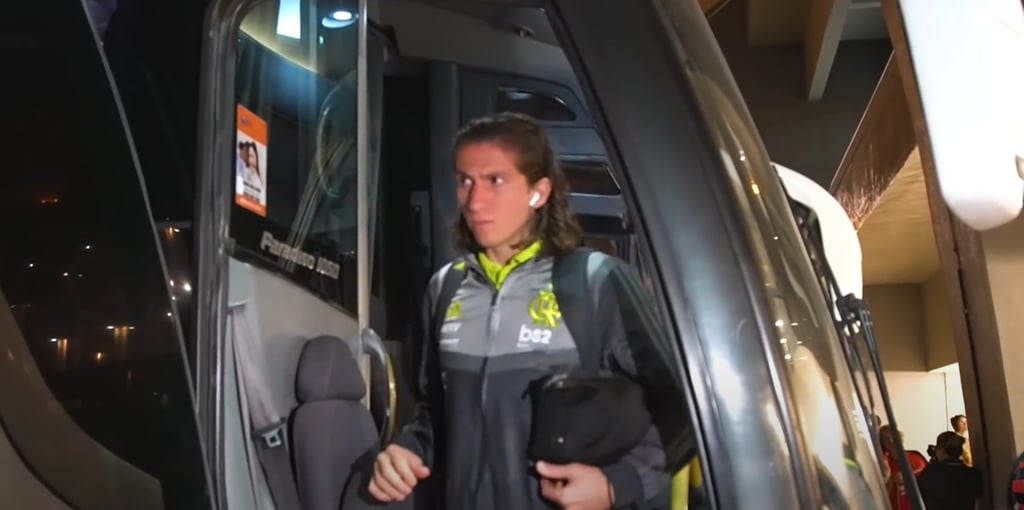 Filipe Luís em 2019 antes da partida contra o Inter na Libertadores.