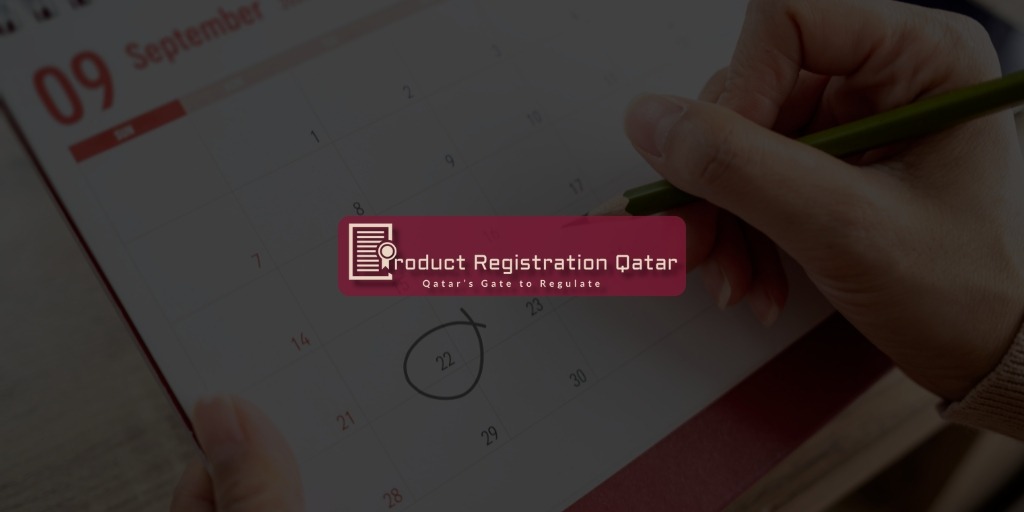 Hand circling a date on a calendar, symbolizing MoPH registration renewal deadlines and triggers in Qatar.