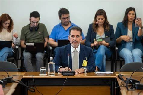 advogado da mãe das gêmeas luso brasileiras