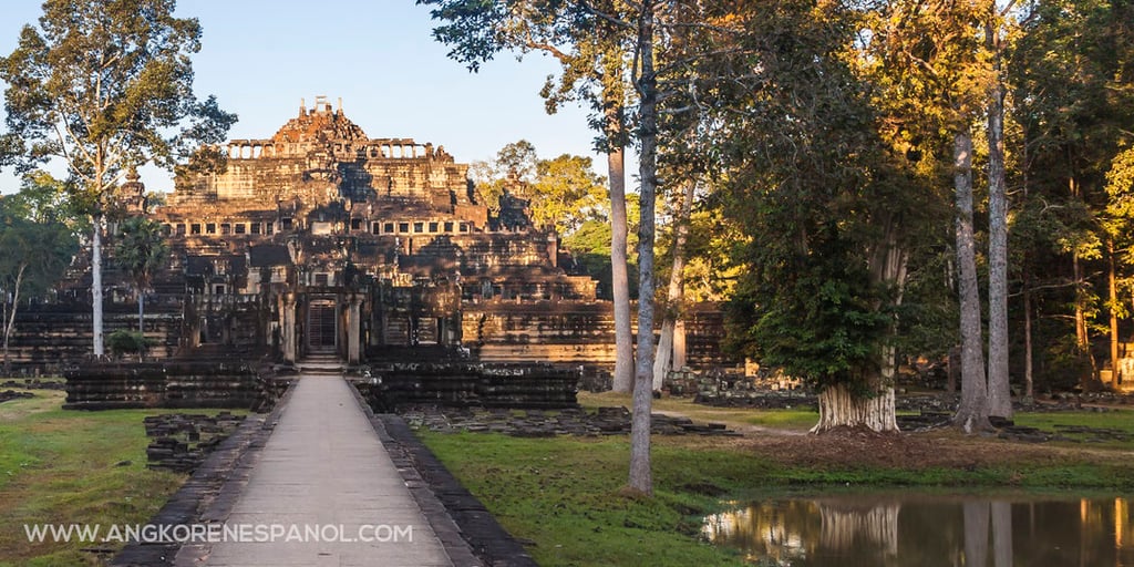 Pasarela y templo de Baphuon