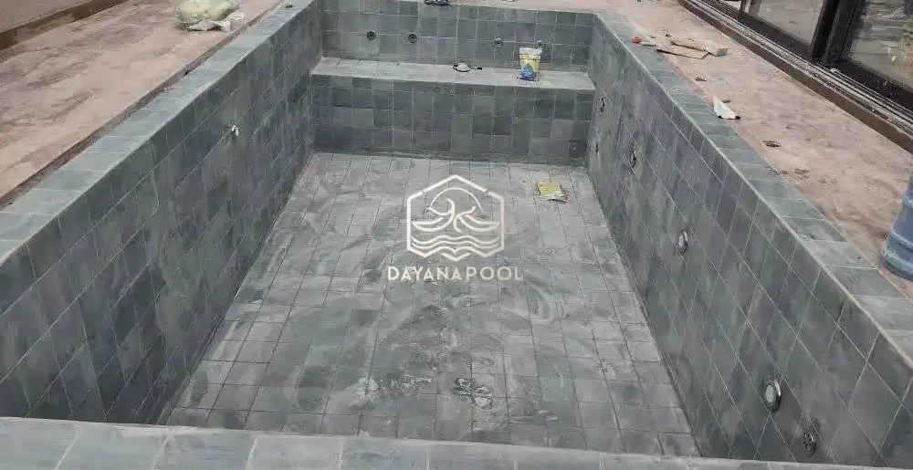 Proses Pembuatan kolam renang di Banjar oleh layanan profesional Dayanapool