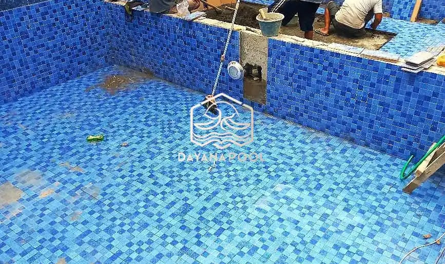 Proses Pembuatan kolam renang di Pekalongan oleh layanan profesional Dayanapool