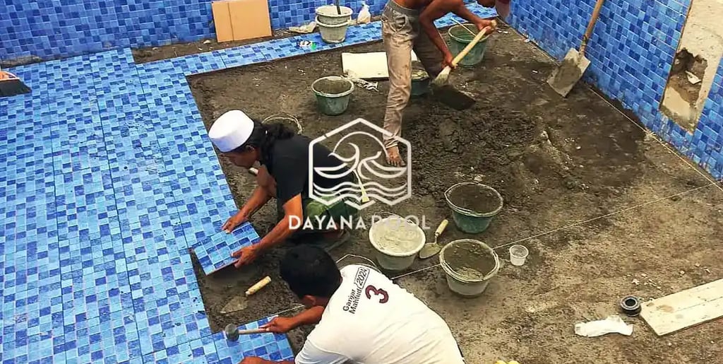 Pembuatan Kolam Renang oleh tim dayanapool