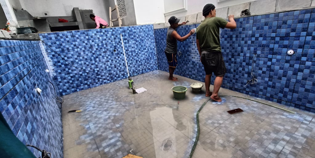 Pembuatan Kolam Renang oleh tim dayanapool