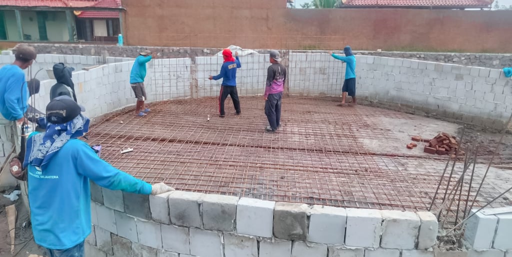 Proses Pembuatan kolam renang di Depok oleh layanan profesional Dayanapool