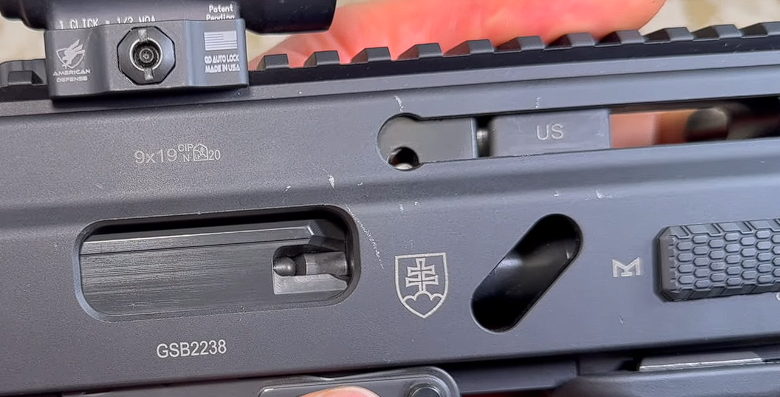 Verschluss der Grand Power Stribog A3 in vorderer Verschlussstellung