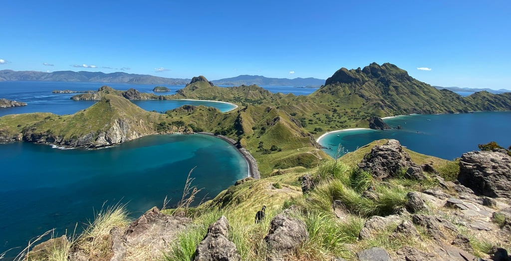 pulau padar flores indonesia