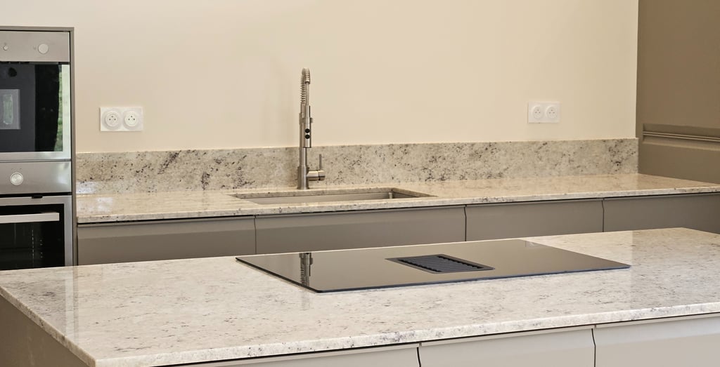 granit colonial white cuisine