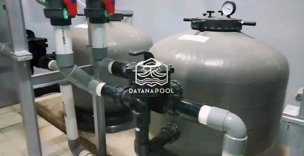 proses pemasangan instalasi kolam renang oleh dayanapool