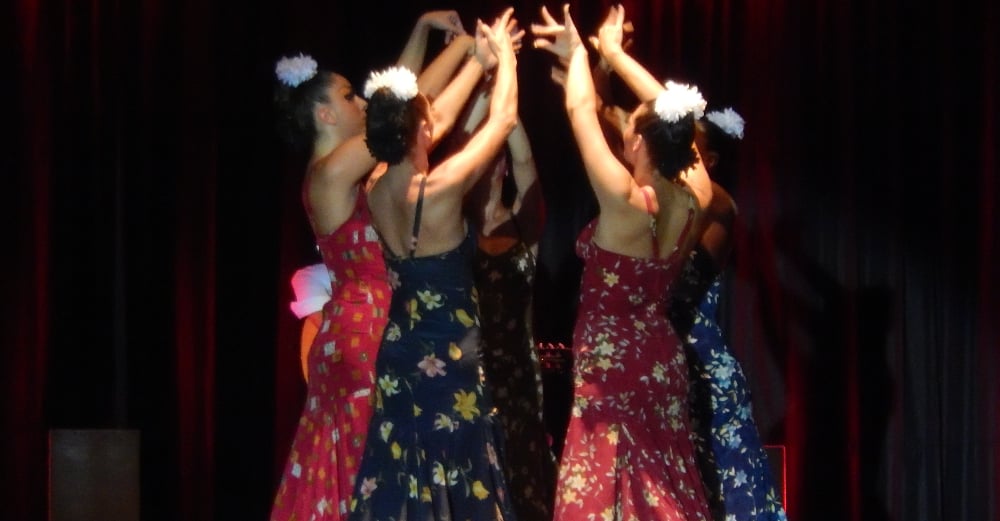 flamenco dancers