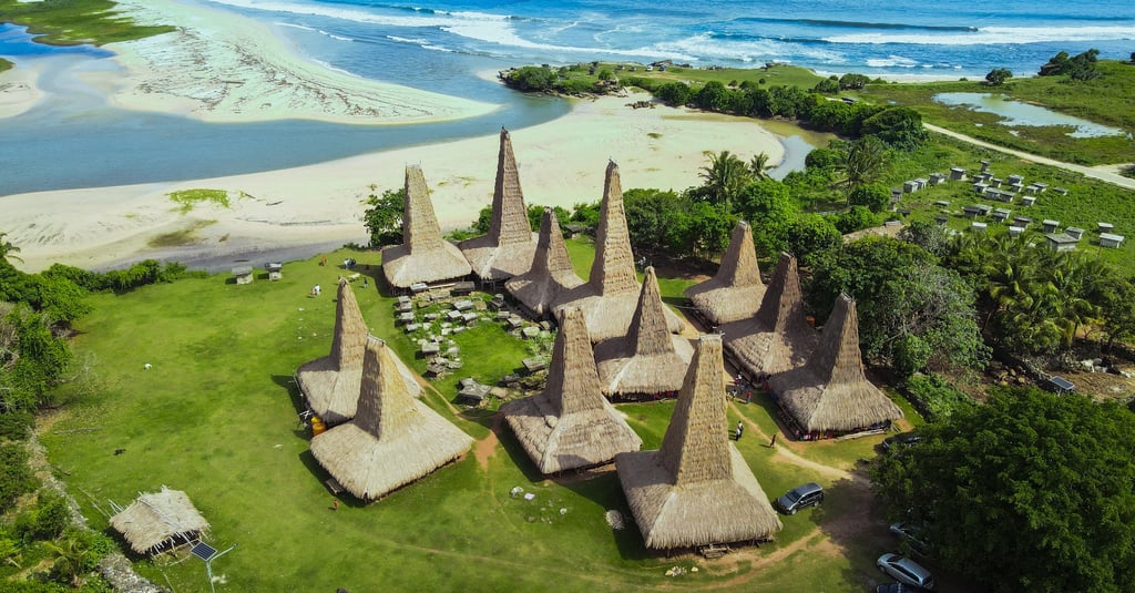 rumah adat sumba