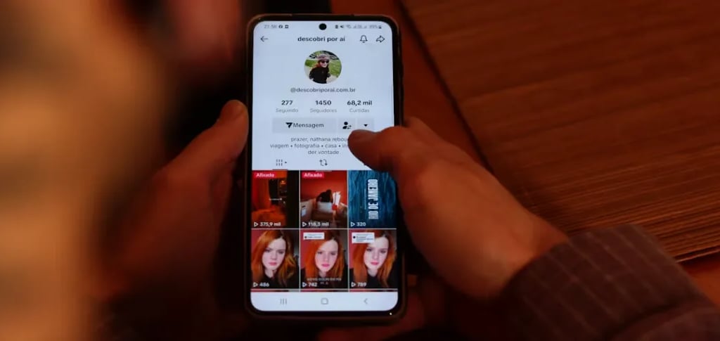 Como ganhar dinheiro com TikTok sem aparecer — guia completo