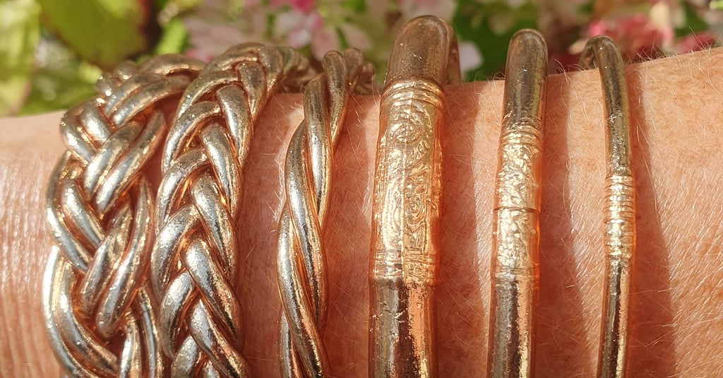 Ensemble de nos références joncs bouddhistes Rose gold