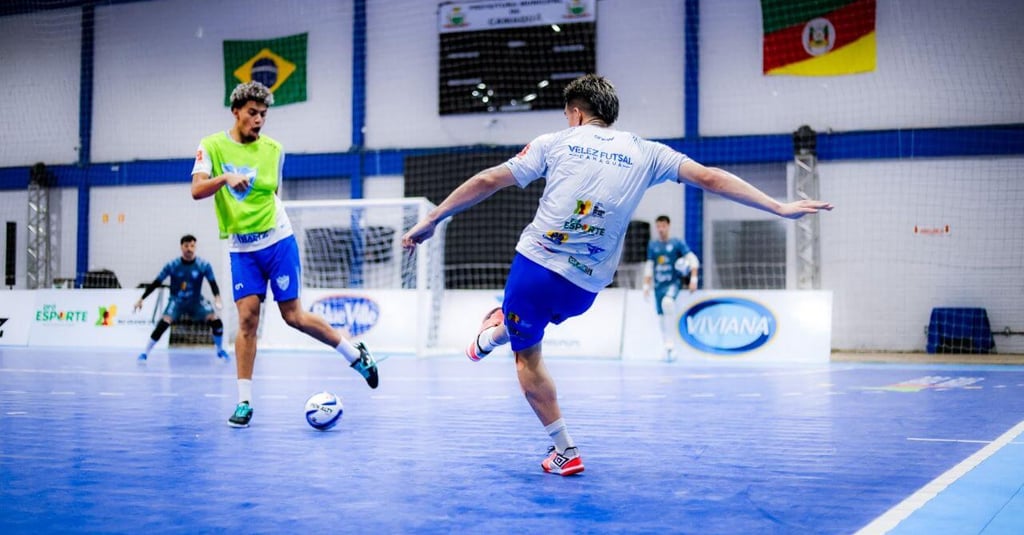 Vélez Camaquã busca vaga na final do Gauchão Série B 2025