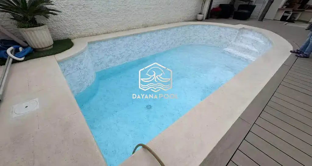 Kolam renang desain elegan di Pandeglang buata dari tim dayanapool