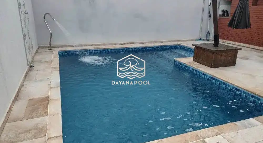 Kolam renang desain elegan di Serang buata dari tim dayanapool