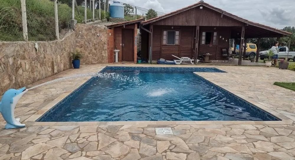 Kolam renang desain elegan di Klaten buatan dari tim dayanapool