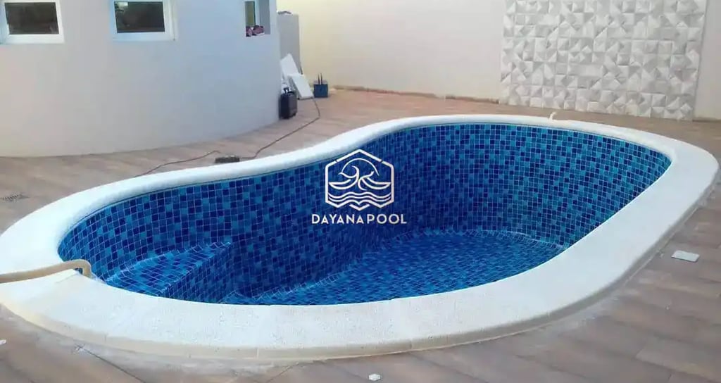 Kolam renang desain elegan di Grobogan buatan dari tim dayanapool