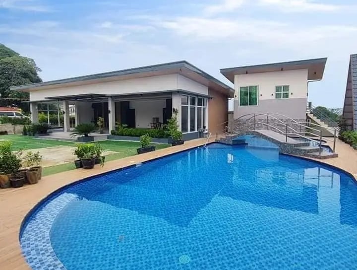 Kolam renang indah dan minimalis hasil pembuatan dari dayanapool