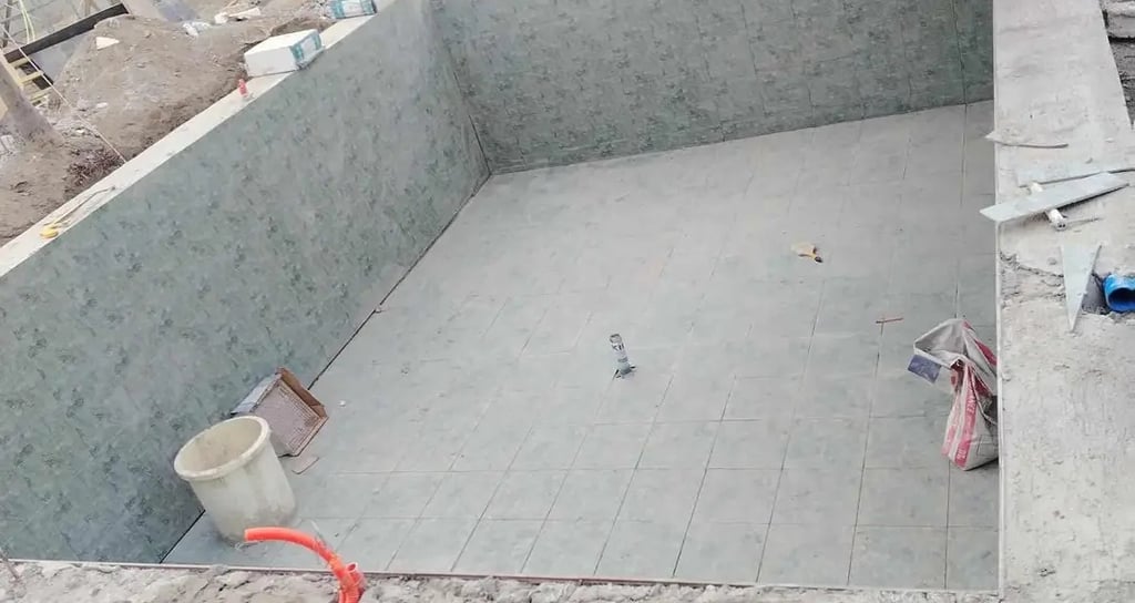Pembuatan kolam renang di Kota Bandung