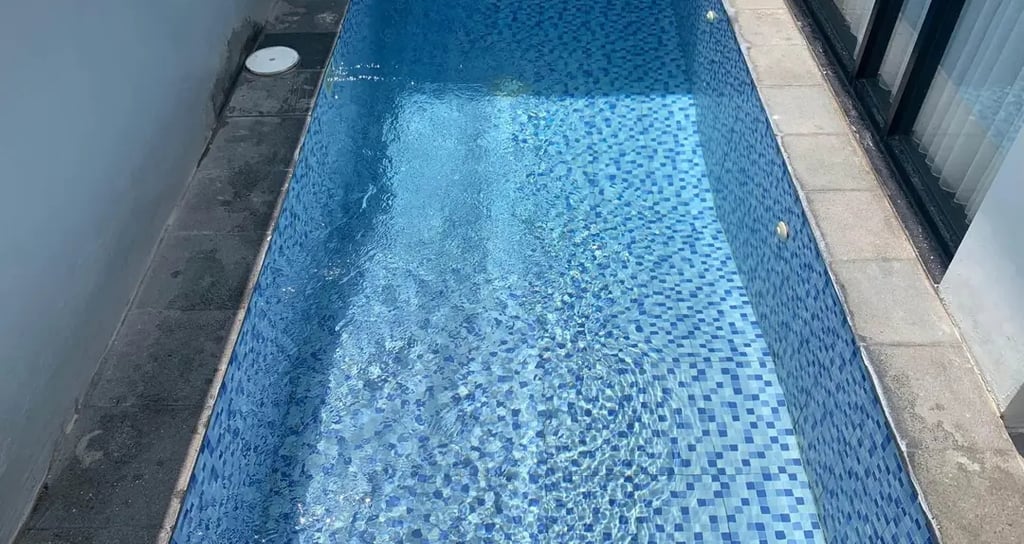 Kolam renang desain elegan buatan dari tim dayanapool