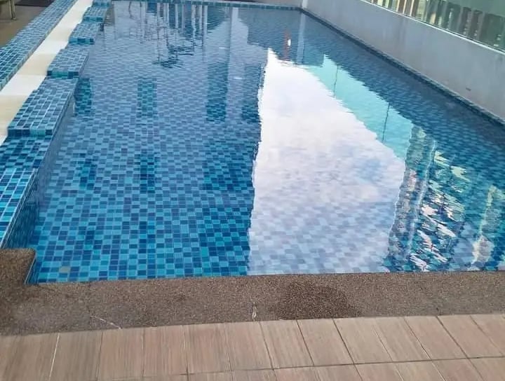 Kolam renang desain elegan di Cilacap buata dari tim dayanapool