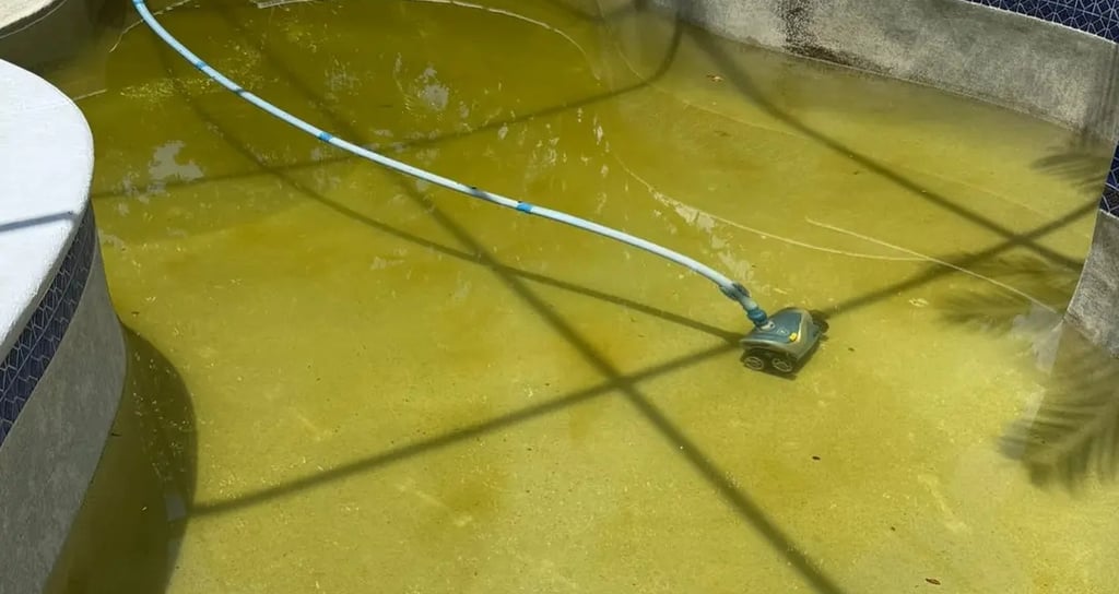 Maintenance kolam renang di Tegallega oleh dayanapool