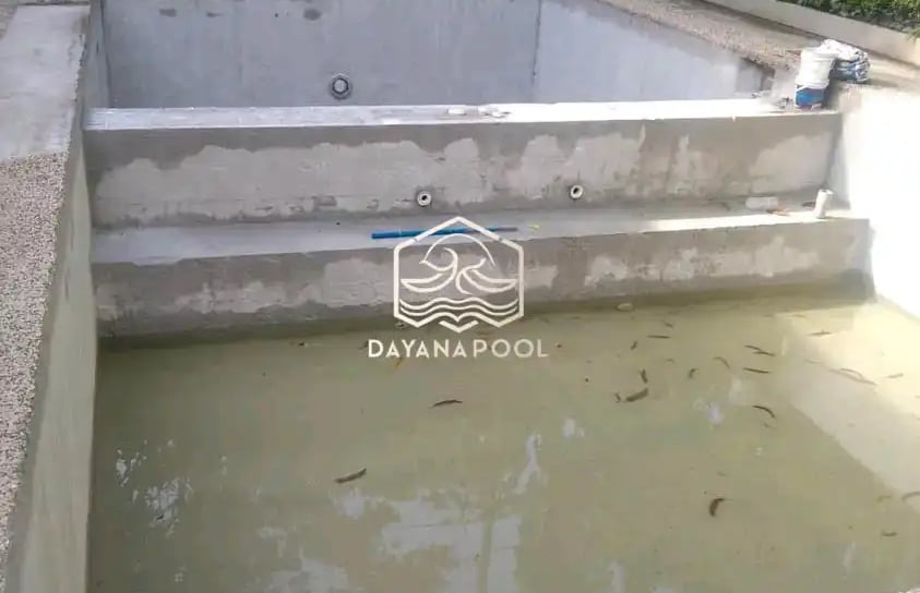 Proses pembuatan kolam renang tahap tes rendam