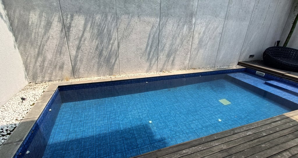 Kolam renang desain elegan di Sukoharjo buatan dari tim dayanapool