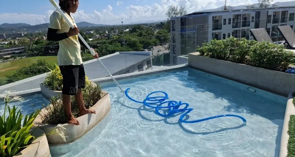 perawatan kolam renang oleh tim dayanapool