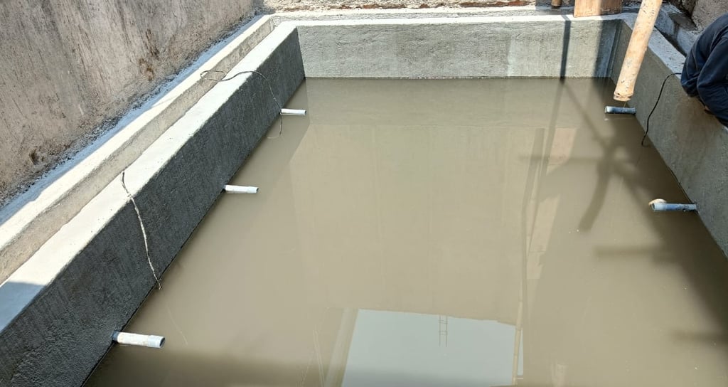 Proses pembuatan kolam Renang Profesional di Bandung bersama Dayanapool