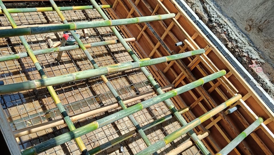 kolam renang struktur beton, penampakan begisting kolam renang.