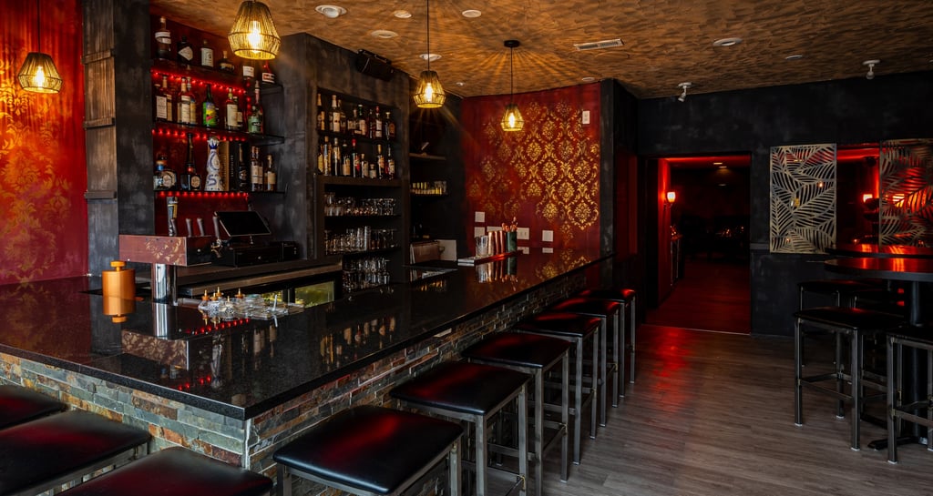 Botanero - Bar - Cocktail Lounge - Best Tacos Chicago - Upscale Lounge