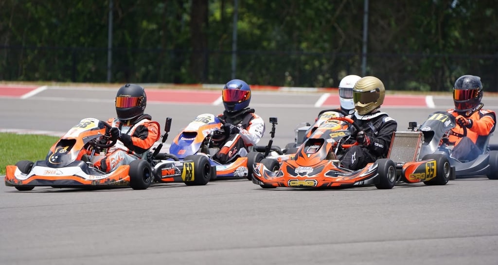 TaG formation lap