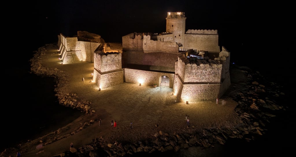 Le Castella (KR) - Castello aragonese