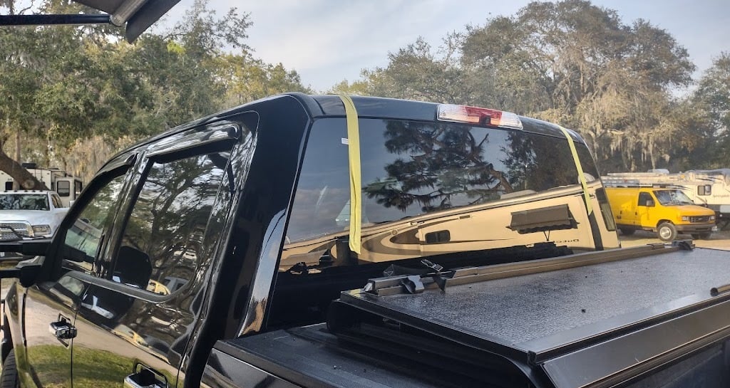 rear auto glass windshield replacement