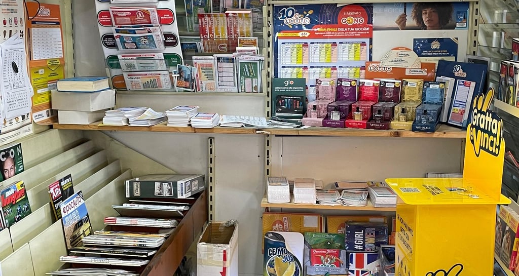 Angolo Edicola Tabaccheria Donzelli Gabry Certaldo