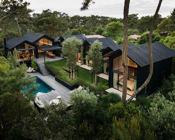 wood style house near the beach with swiming pool