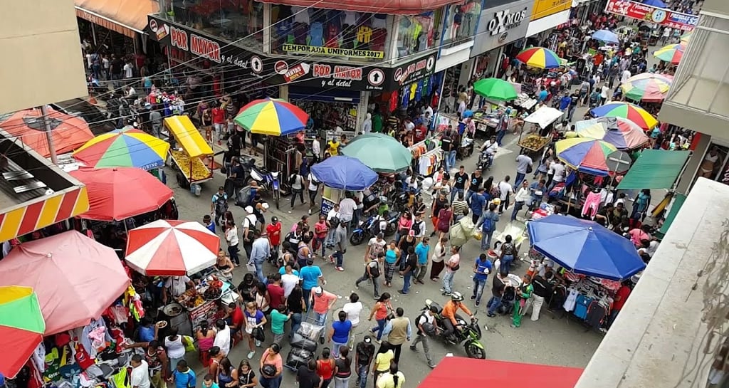 Informalidad en colombia economía empleo Nicolás Rojas tarifas impuestos