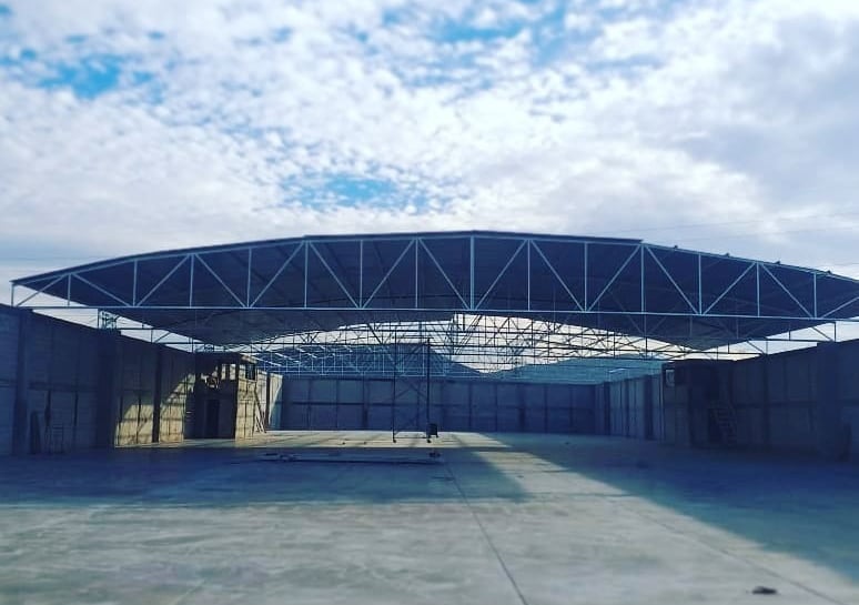 Fabricación y montaje de techumbre sin soportes