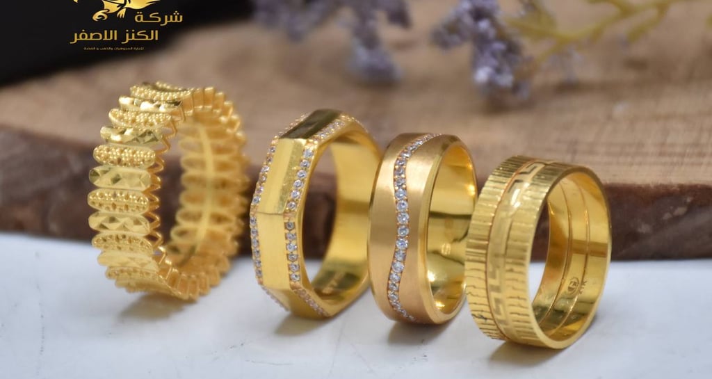 a variety of gold rings with diamonds  | Alkanz Alasifar | Antalya Jewellery