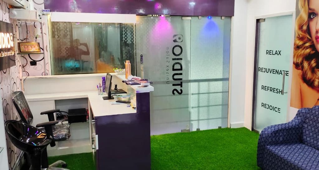 Clean and modern beauty treatment rooms in unisex spa Ambattur