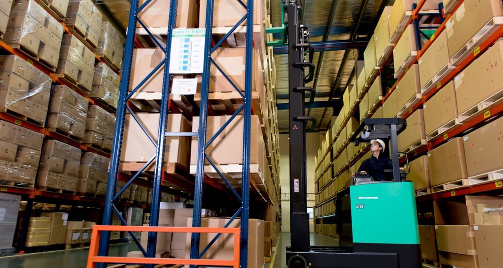 RBS1 Reach Truck